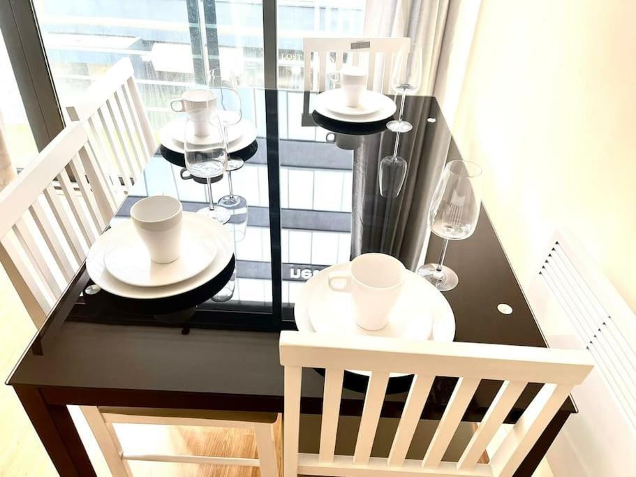 Alluring 2 Bedroom Leeds City Centre Apartment- Self Check-In,Balconied Apartment 외부 사진